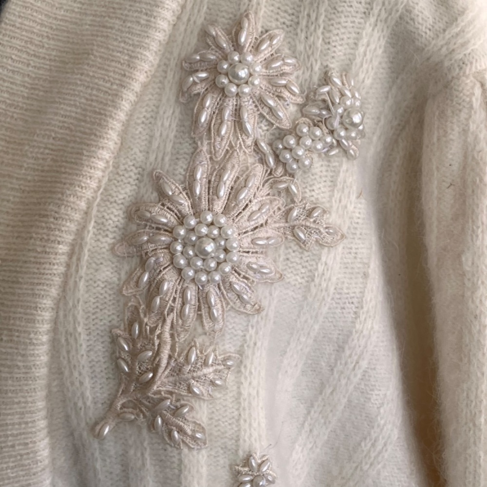 Vintage ivory Angora long sleeve, open front cardigan - Picture 7 of 15